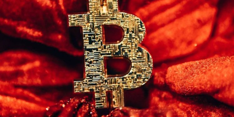 Crypto Market Update: Bitcoin ETFs Log Record Outflow Over Last Two Months